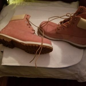 Ladies pink timberland boots